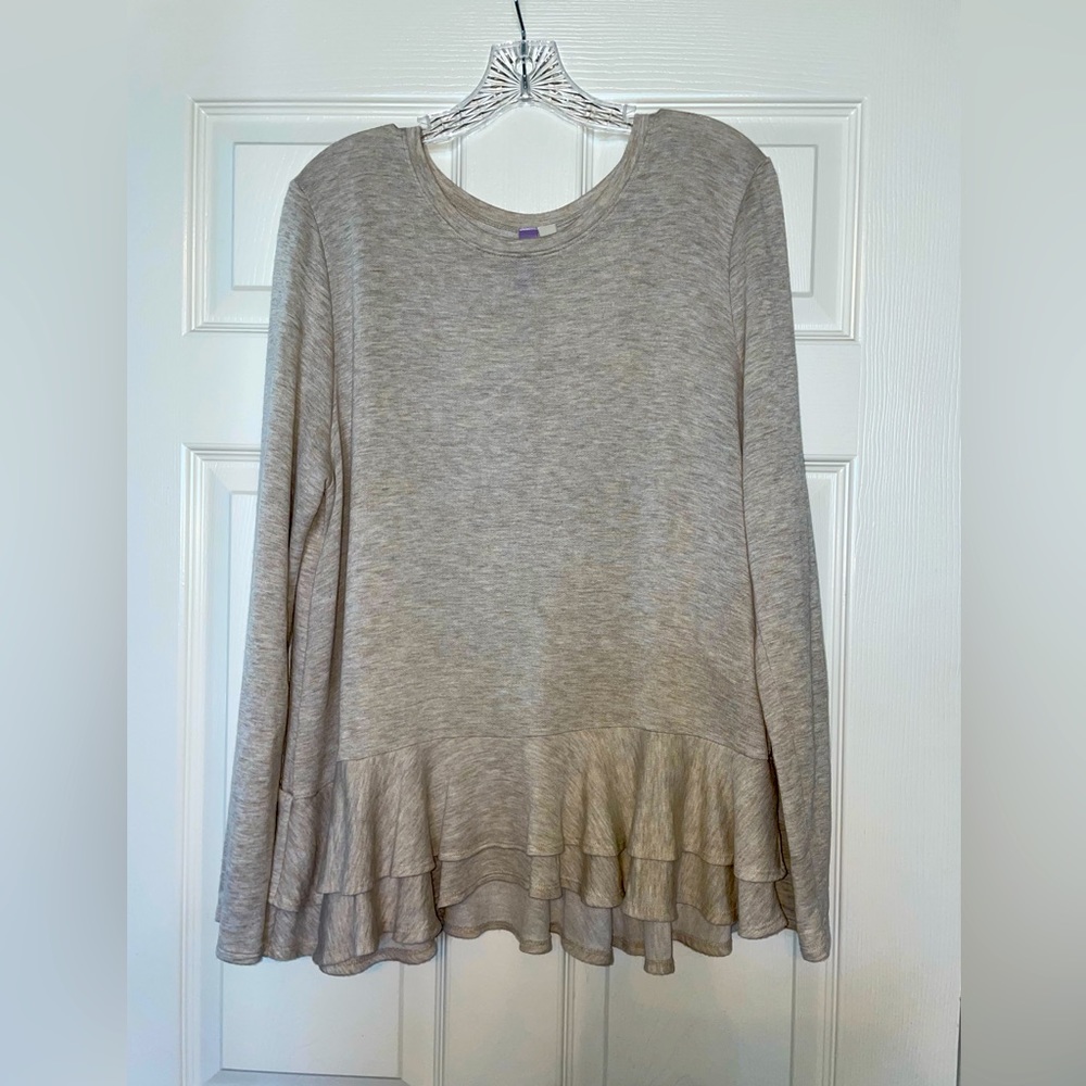 Women’s Alya Oatmeal Color Long-Sleeve Top with Ruffled Bottom and Back Size XL